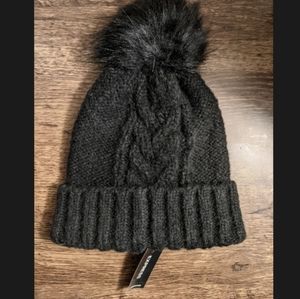 Express Cable Knit Pom Beanie